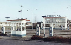 1954 Purfina station by van Ravesteyn (c) NAI